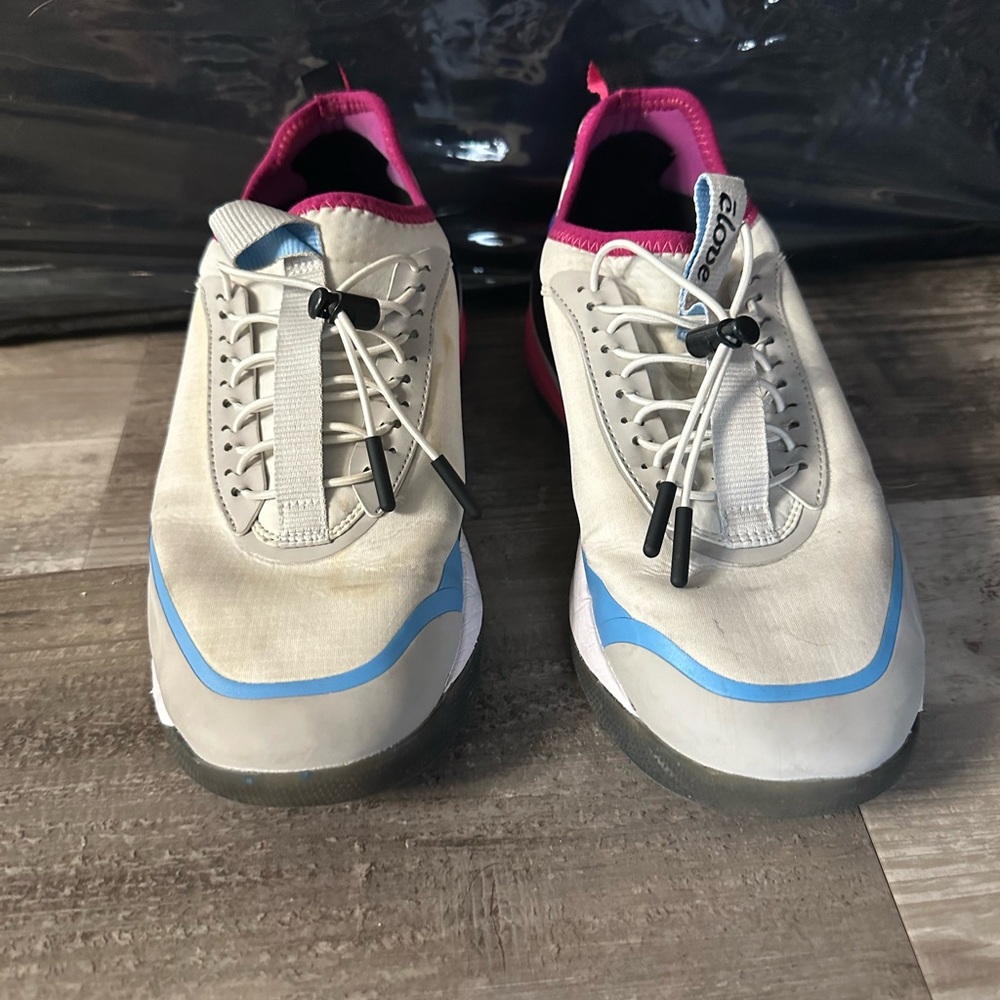 Clove aero shoes